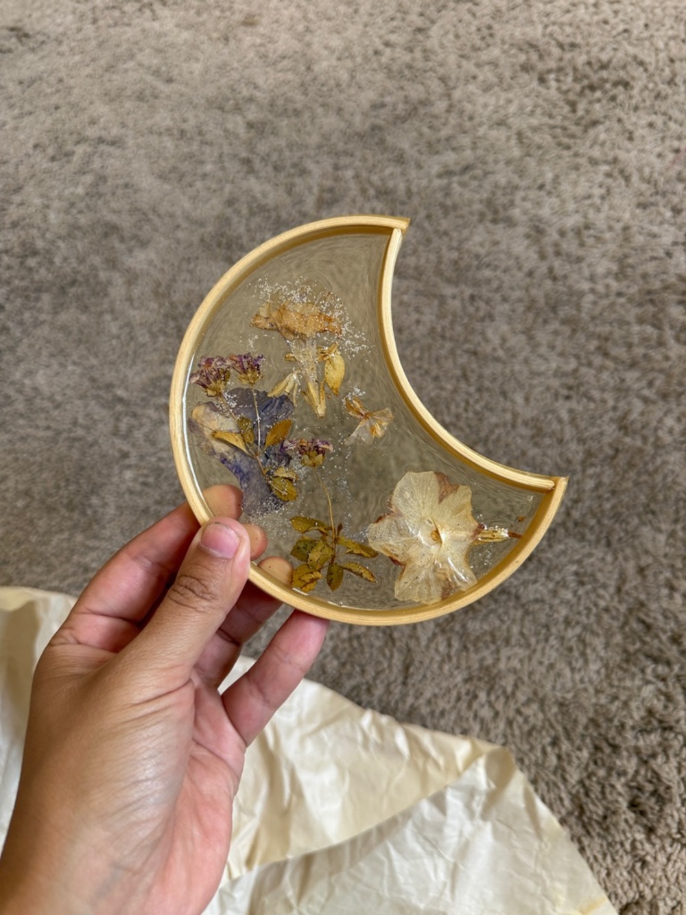 Crescent Moon Pressed Flower Tray - Wood Edge - Picture 2 of 5